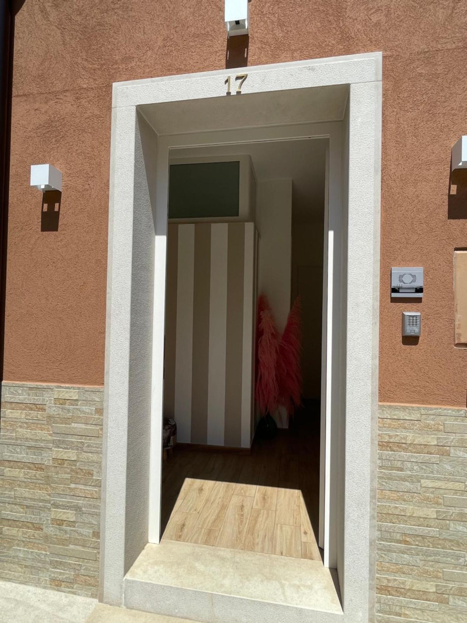 Caramel House & Villa Bari Exterior photo